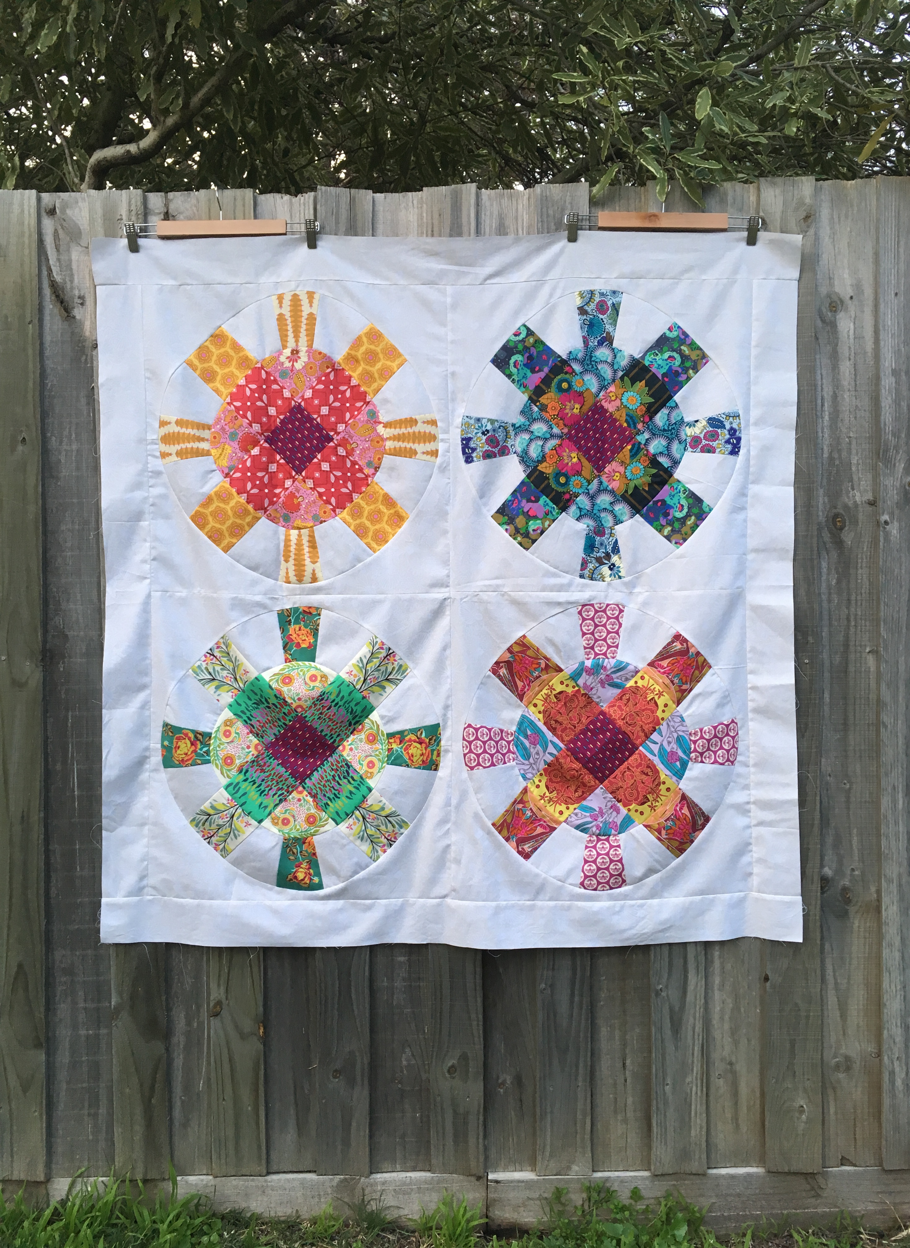 Cog Wheel Quilt Top Blossom Heart Quilts Modern Quilting Bloglovin 